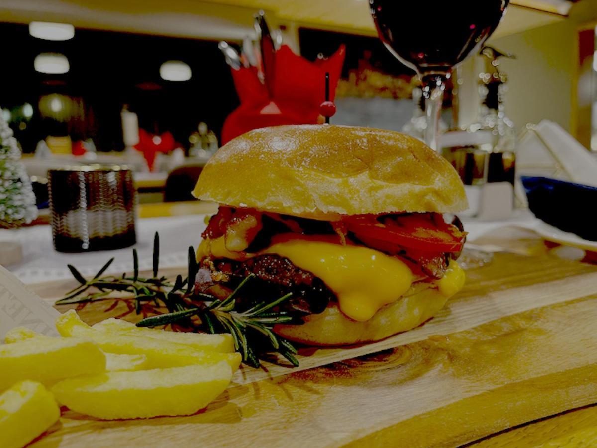 Hotel Restaurant Rebstock Wolhusen エクステリア 写真