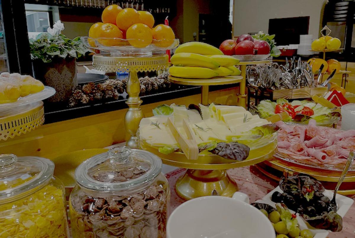 Hotel Restaurant Rebstock Wolhusen エクステリア 写真