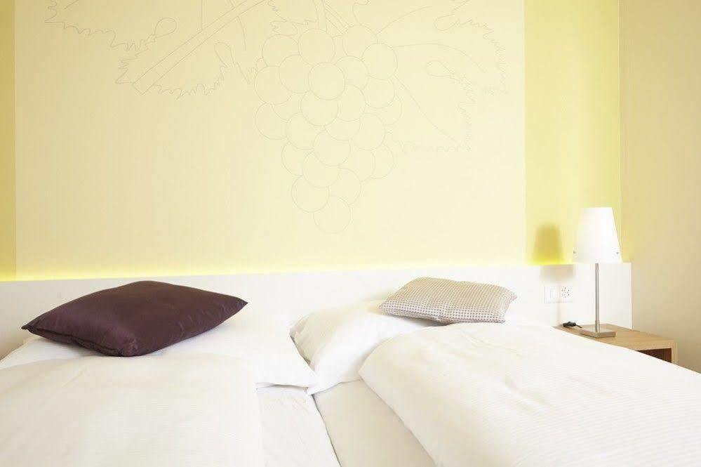 Hotel Restaurant Rebstock Wolhusen エクステリア 写真