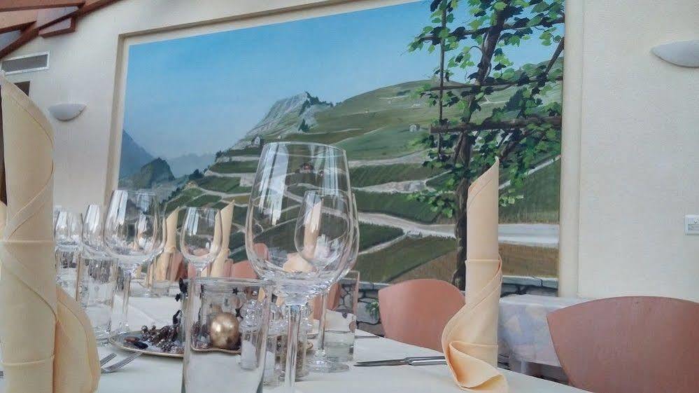 Hotel Restaurant Rebstock Wolhusen エクステリア 写真